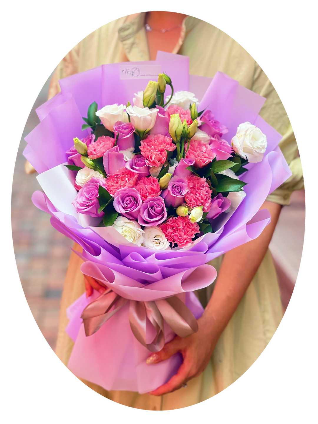 PURPLE 紫色玫瑰 鮮花花束 配康乃馨